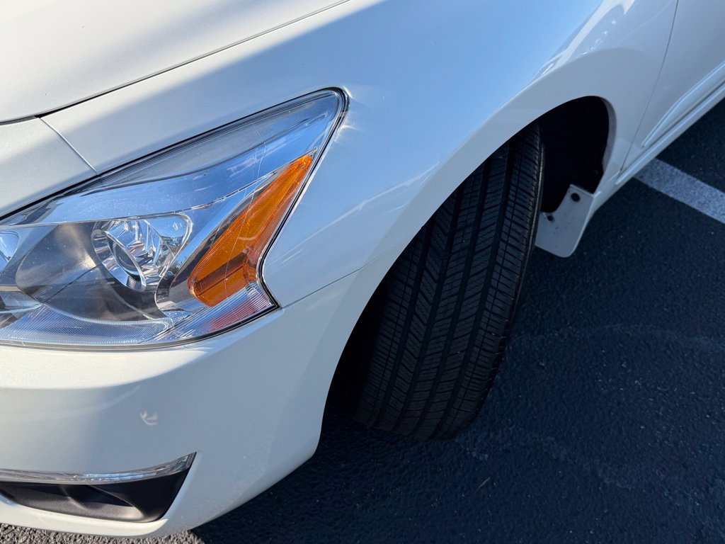 Used 2014 Nissan Altima 2.5 SV w/ Convenience Package FWD image 2