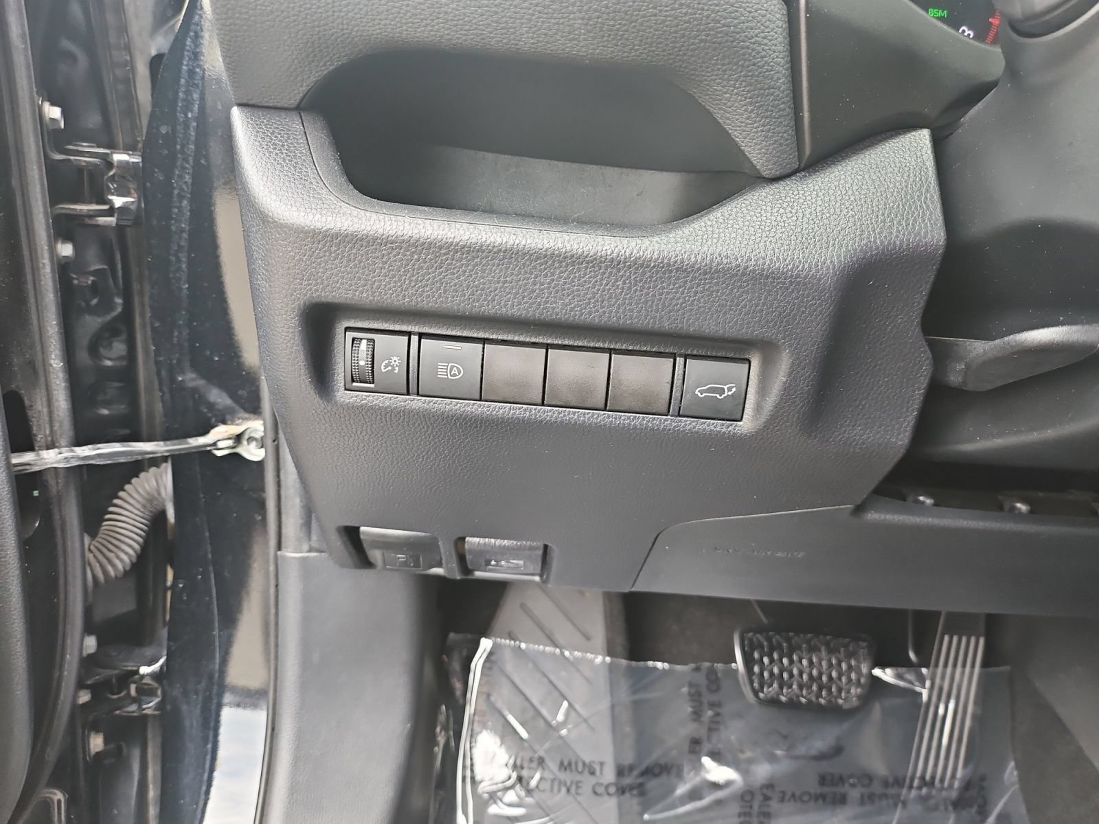 Used 2019 Toyota RAV4 XLE Premium w/ All Weather Liner Package AWD/4WD image 24