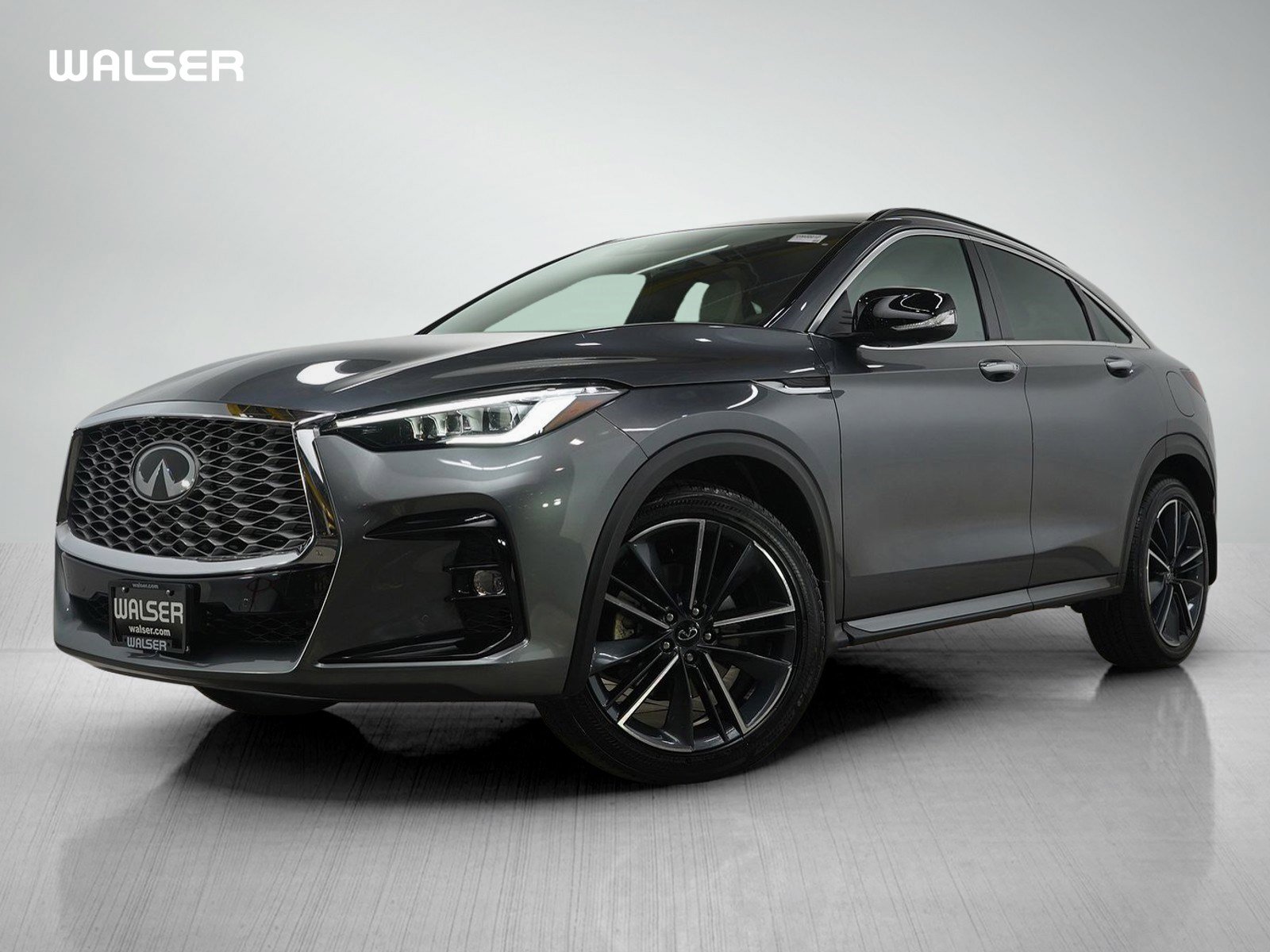 Used 2025 INFINITI QX55 Essential image 1