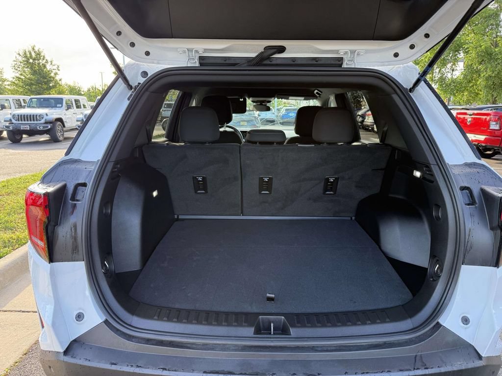 Used 2026 GMC Terrain Elevation AWD/4WD image 34