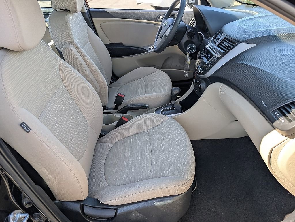 Used 2017 Hyundai Accent SE FWD image 16