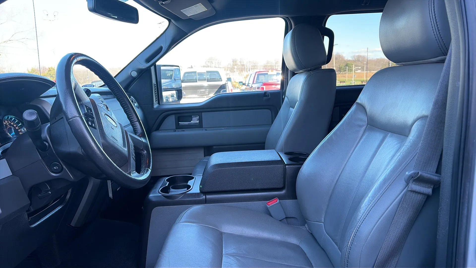 Used 2014 Ford F150 XLT w/ Equipment Group 302A Luxury AWD/4WD image 25