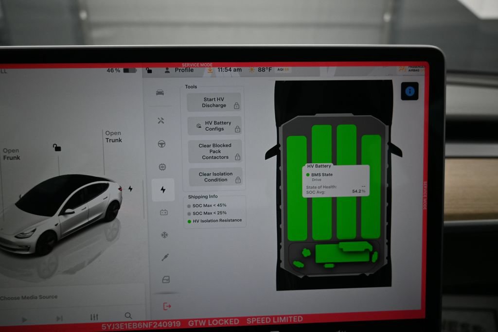 Used 2022 Tesla Model 3 Long Range AWD/4WD image 18