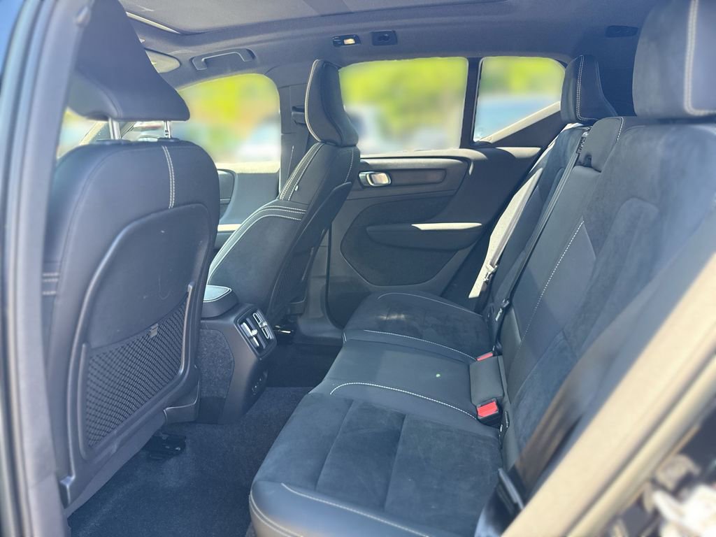 Used 2023 Volvo XC40 Recharge Plus AWD/4WD image 24