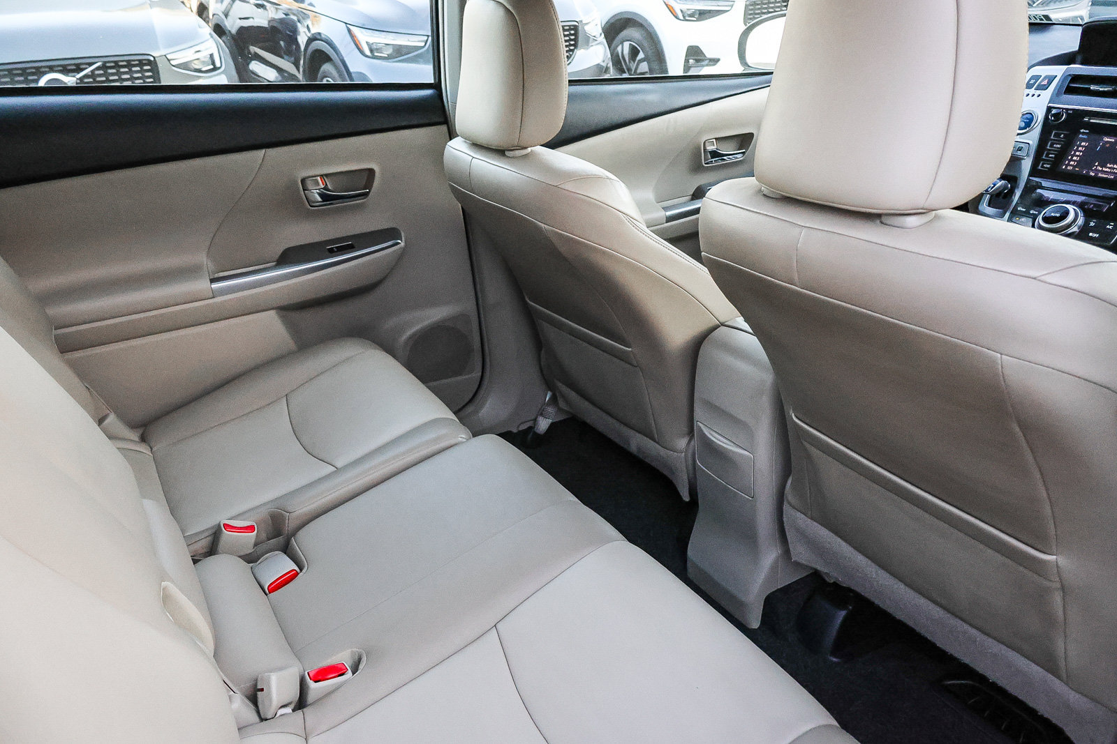 Used 2016 Toyota Prius V Five FWD image 18
