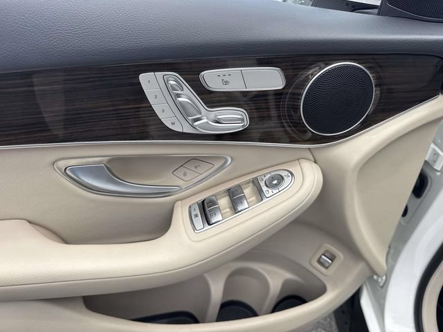 Used 2022 Mercedes-Benz GLC 300 image 21
