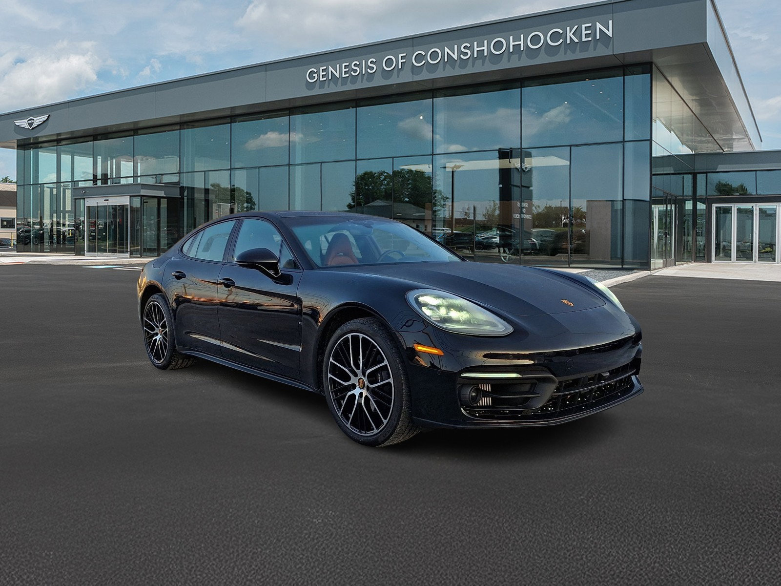 Used 2023 Porsche Panamera Platinum Edition RWD image 2
