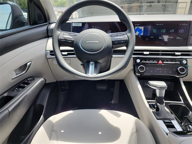 New 2025 Hyundai Tucson SEL image 12