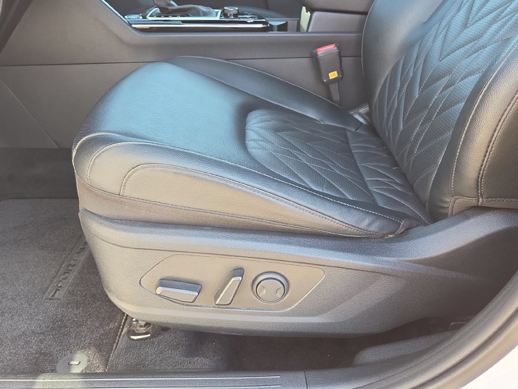 Used 2025 Kia Sportage X-Pro Prestige AWD/4WD image 16
