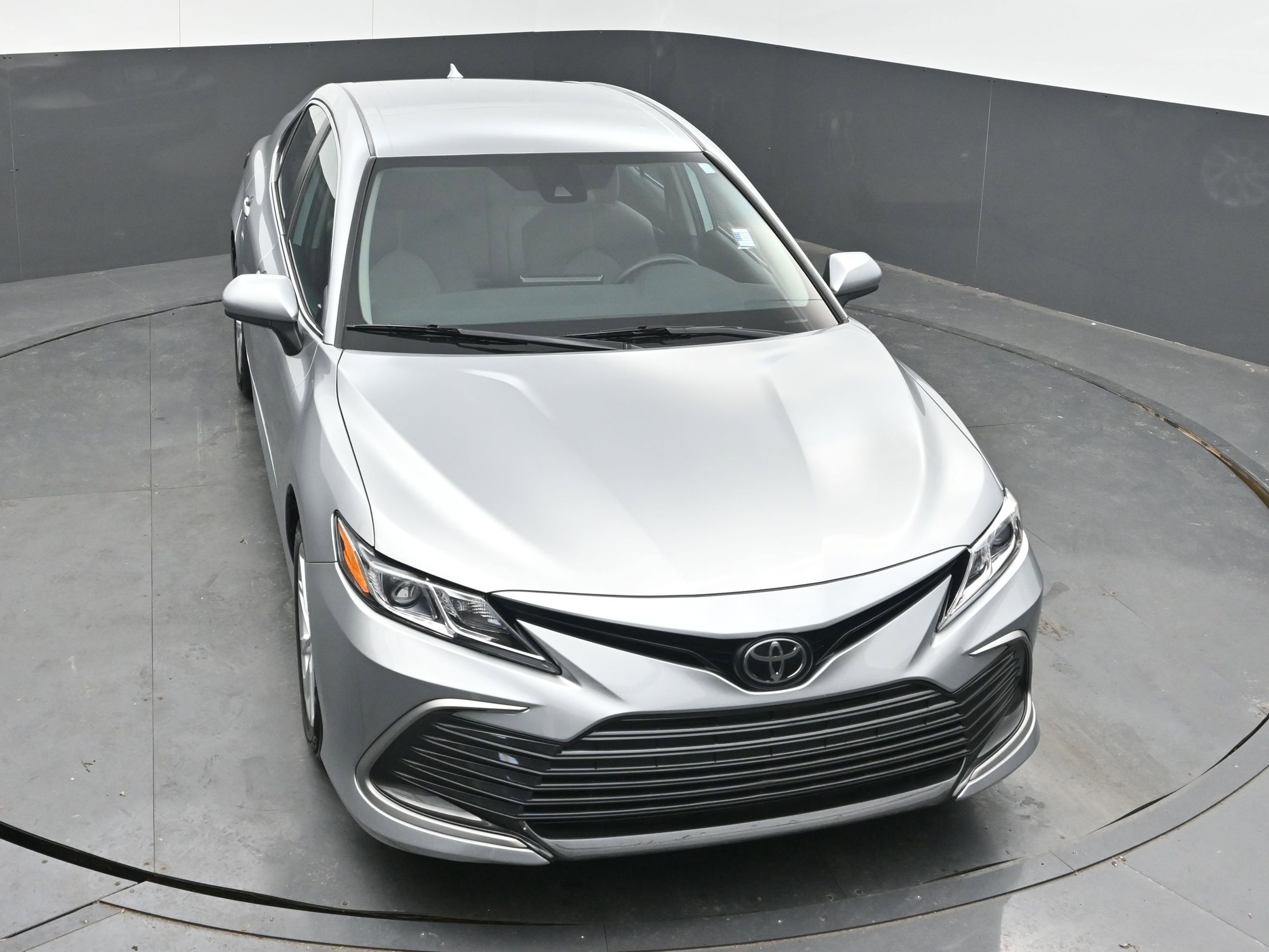 Used 2024 Toyota Camry LE image 33