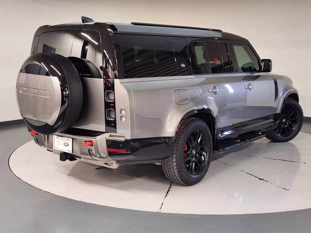 Used 2024 Land Rover Defender 130 X AWD/4WD image 2