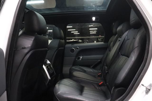 Used 2015 Land Rover Range Rover Sport HSE image 14