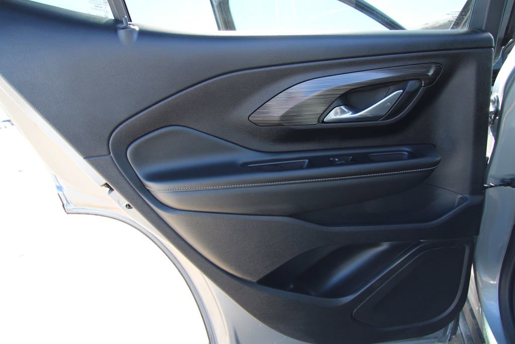 Used 2024 GMC Terrain SLE image 37