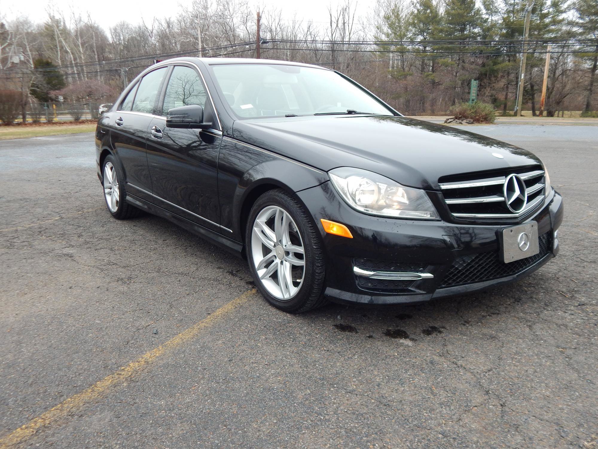 Used 2014 Mercedes-Benz C 300 SEDAN 4-DR image 6
