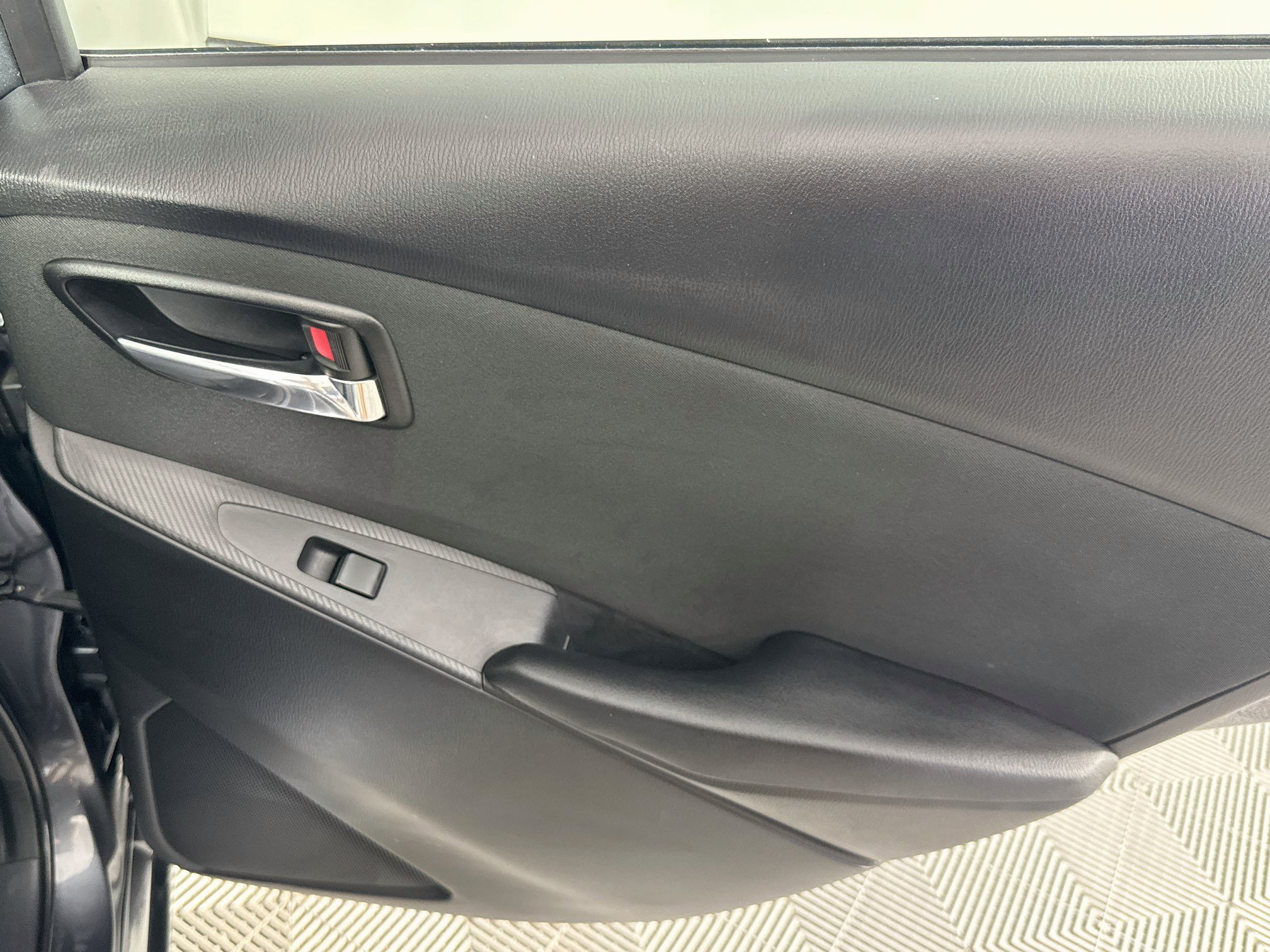 Used 2017 Toyota Yaris iA FWD image 26