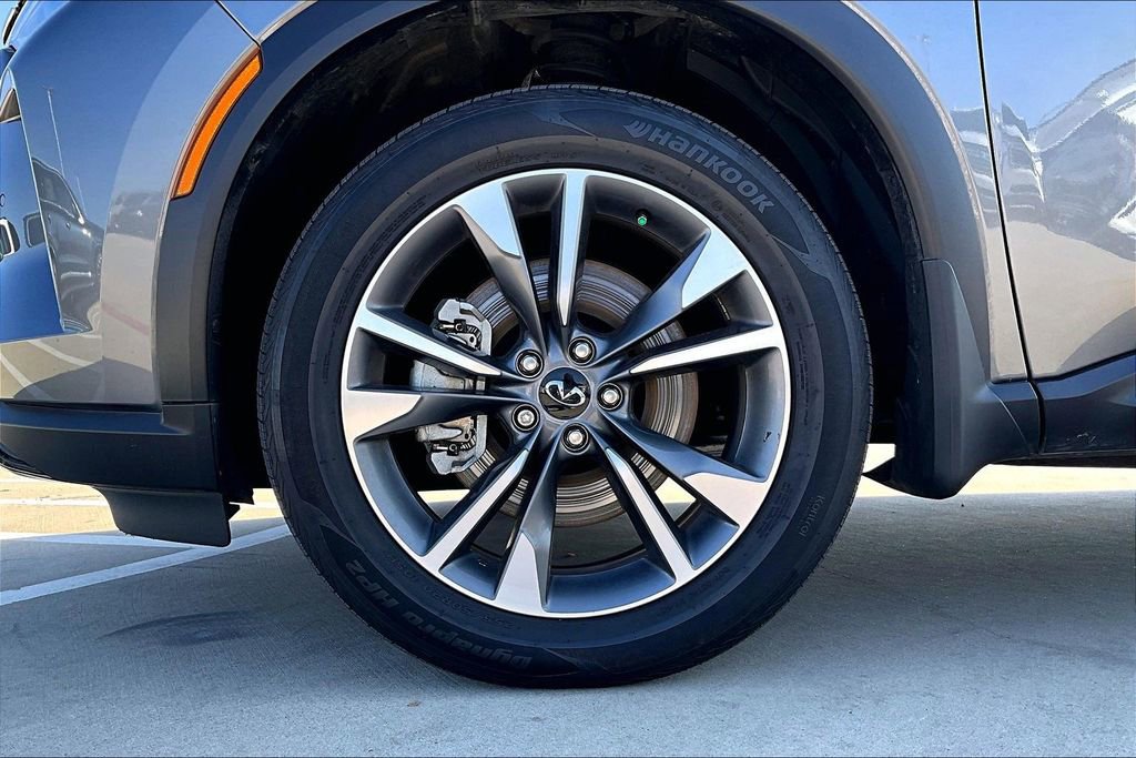 Certified 2025 INFINITI QX60 Luxe image 12