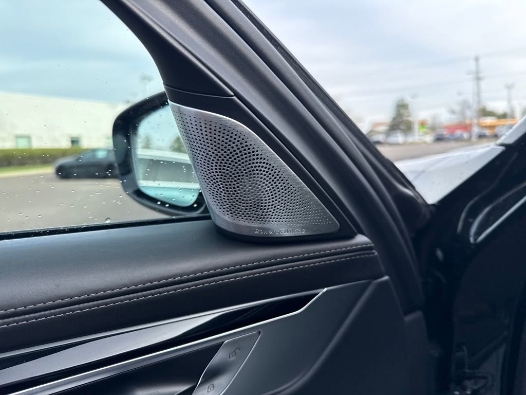 Used 2021 BMW 750i xDrive w/ Executive Package image 13