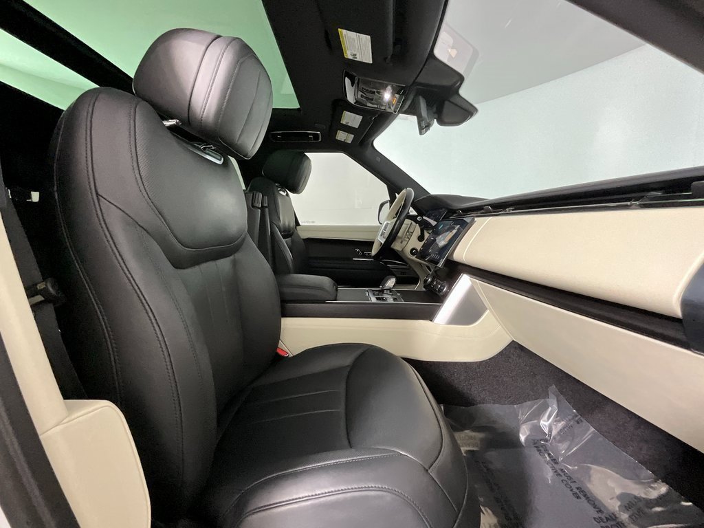 Certified 2023 Land Rover Range Rover SE image 23
