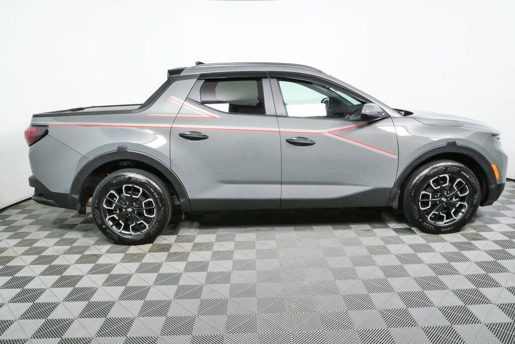 Used 2024 Hyundai Santa Cruz SEL w/ Activity Package FWD image 2