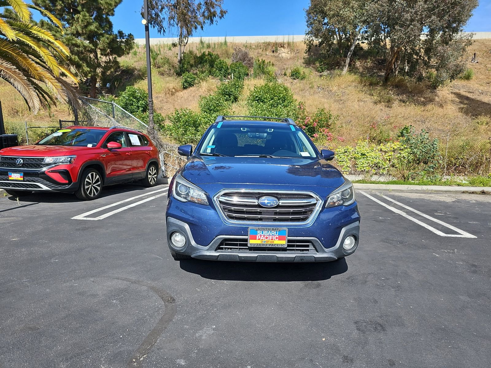 Used 2019 Subaru Outback 2.5i Premium AWD/4WD image 2