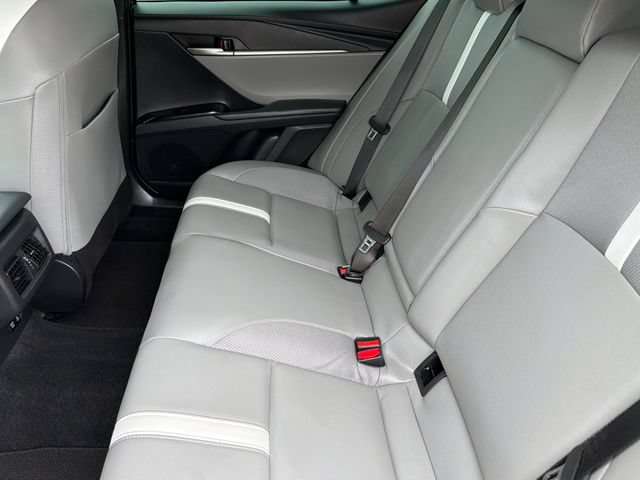 Used 2026 Toyota Camry SE w/ Convenience Package FWD image 16