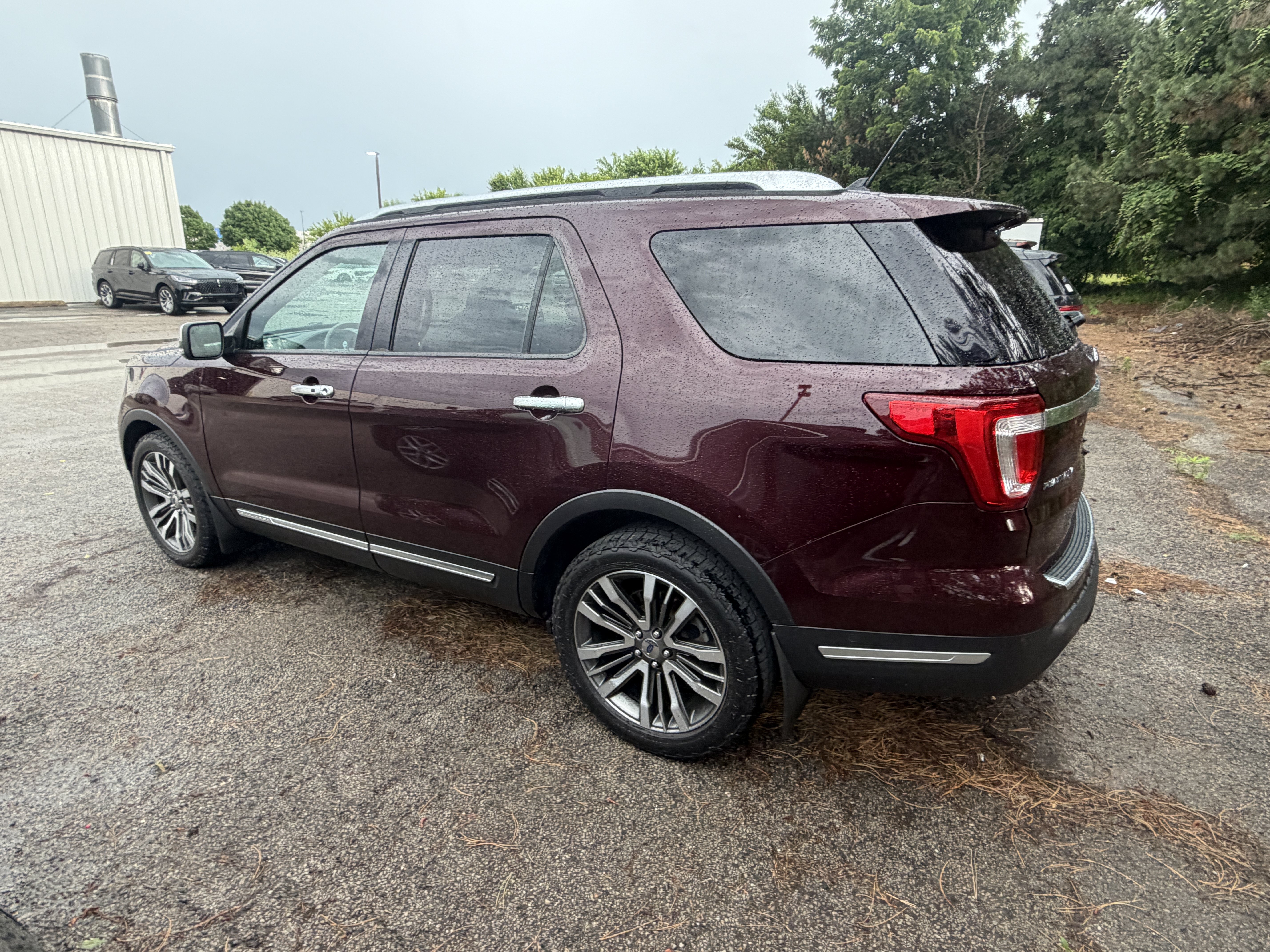 Used 2019 Ford Explorer Platinum AWD/4WD image 12
