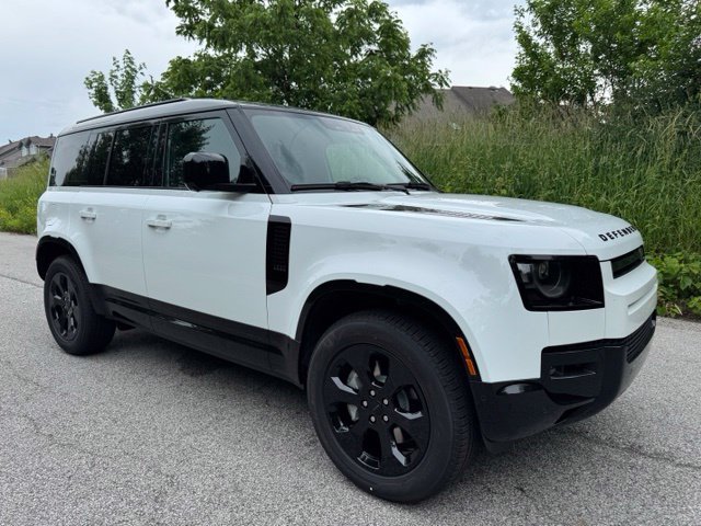 New 2026 Land Rover Defender 110 X-Dynamic SE AWD/4WD image 4