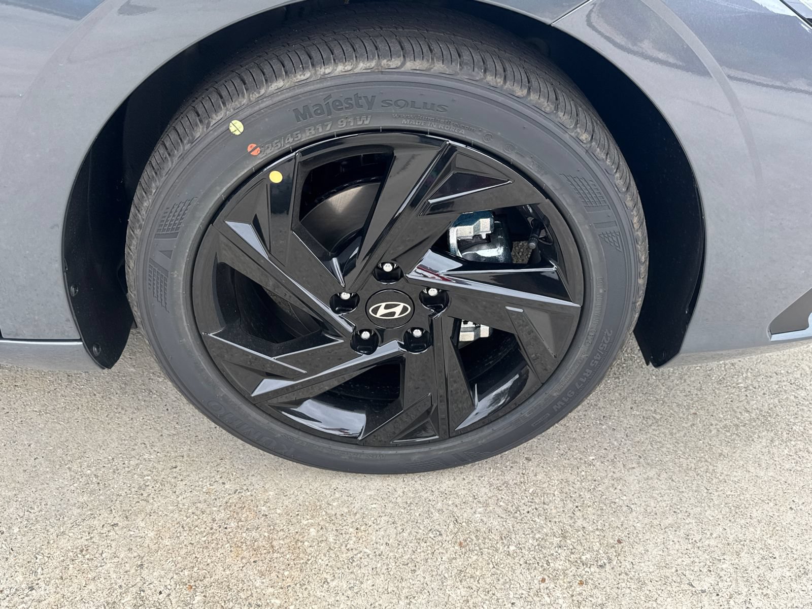 New 2026 Hyundai Elantra Sport FWD image 13