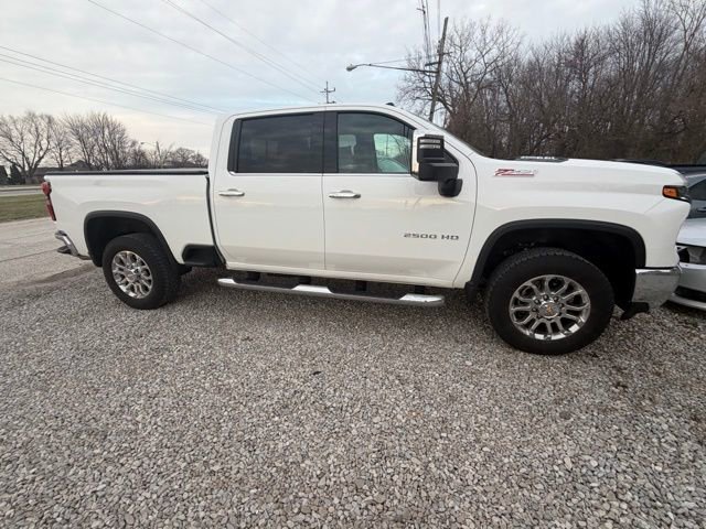 Used 2025 Chevrolet Silverado 2500 LTZ w/ LTZ Plus Package image 5
