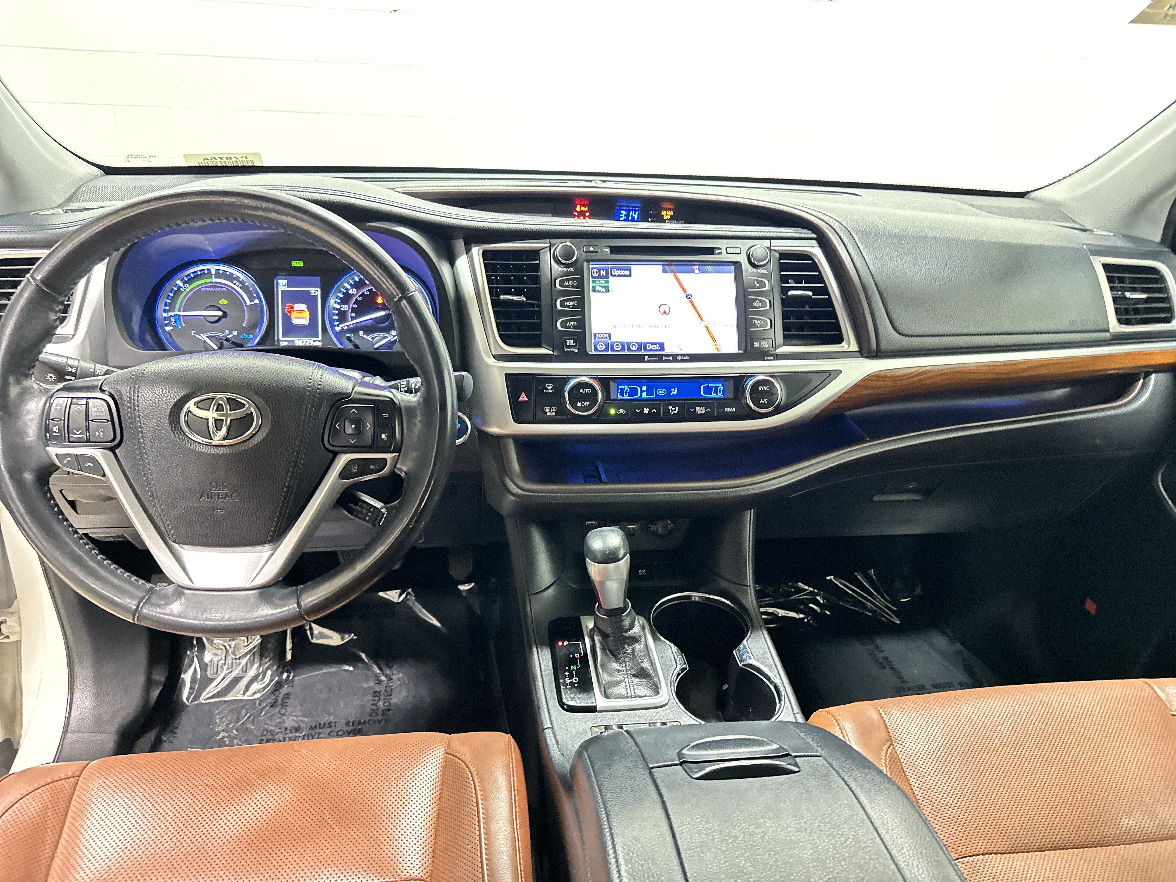 Used 2019 Toyota Highlander Limited Platinum AWD/4WD image 29
