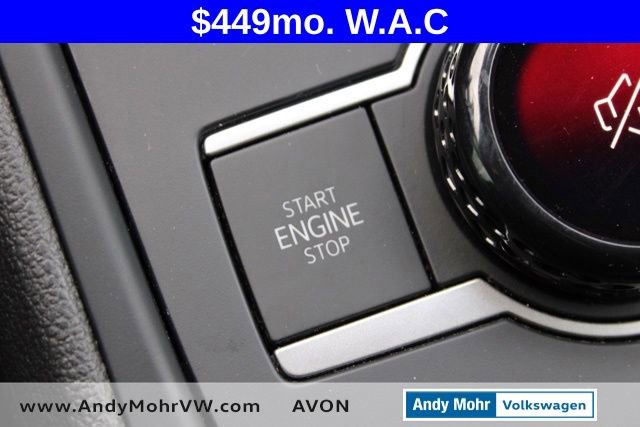 Used 2025 Volkswagen Tiguan SE AWD/4WD image 32
