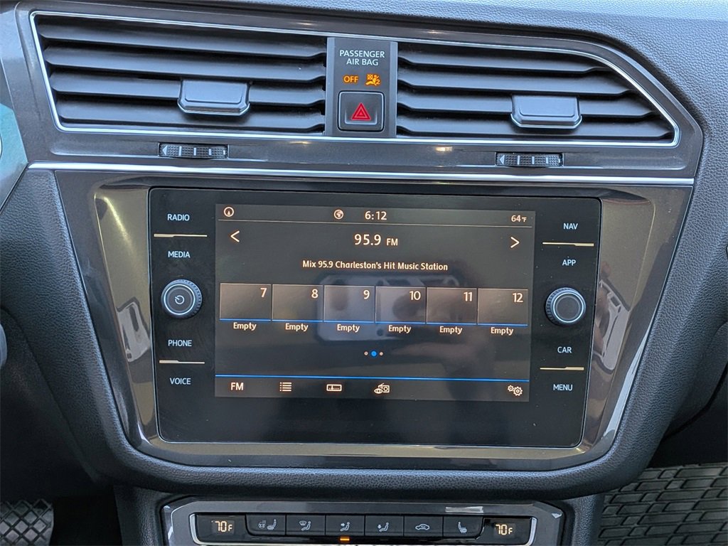 Used 2020 Volkswagen Tiguan SEL image 19