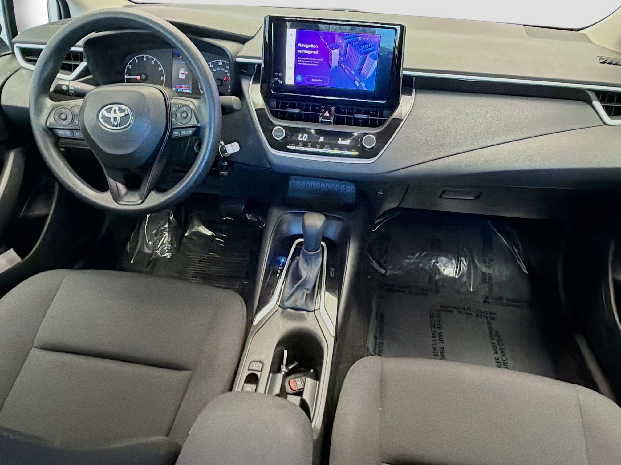 Used 2024 Toyota Corolla LE image 12