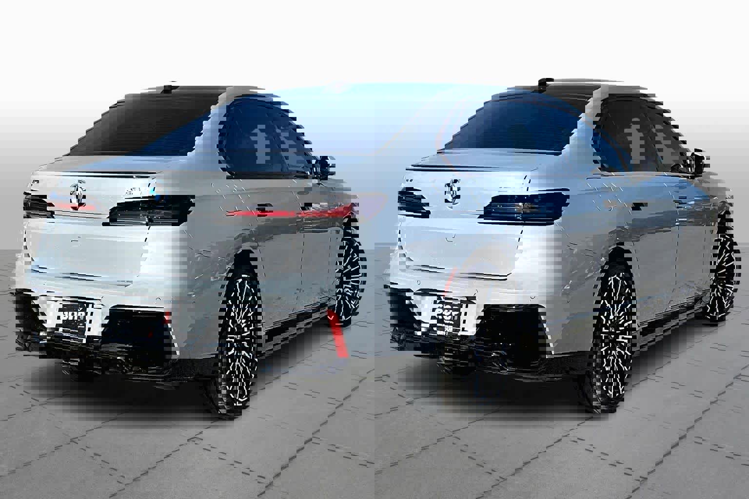 Used 2025 BMW i7 xDrive60 image 12