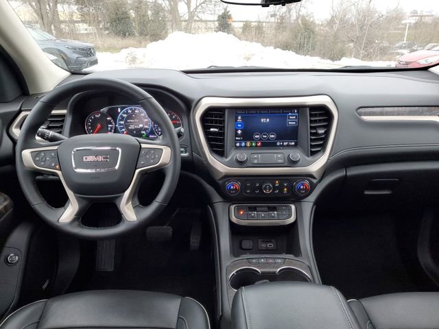 Certified 2023 GMC Acadia Denali w/ Denali Ultimate Package image 17