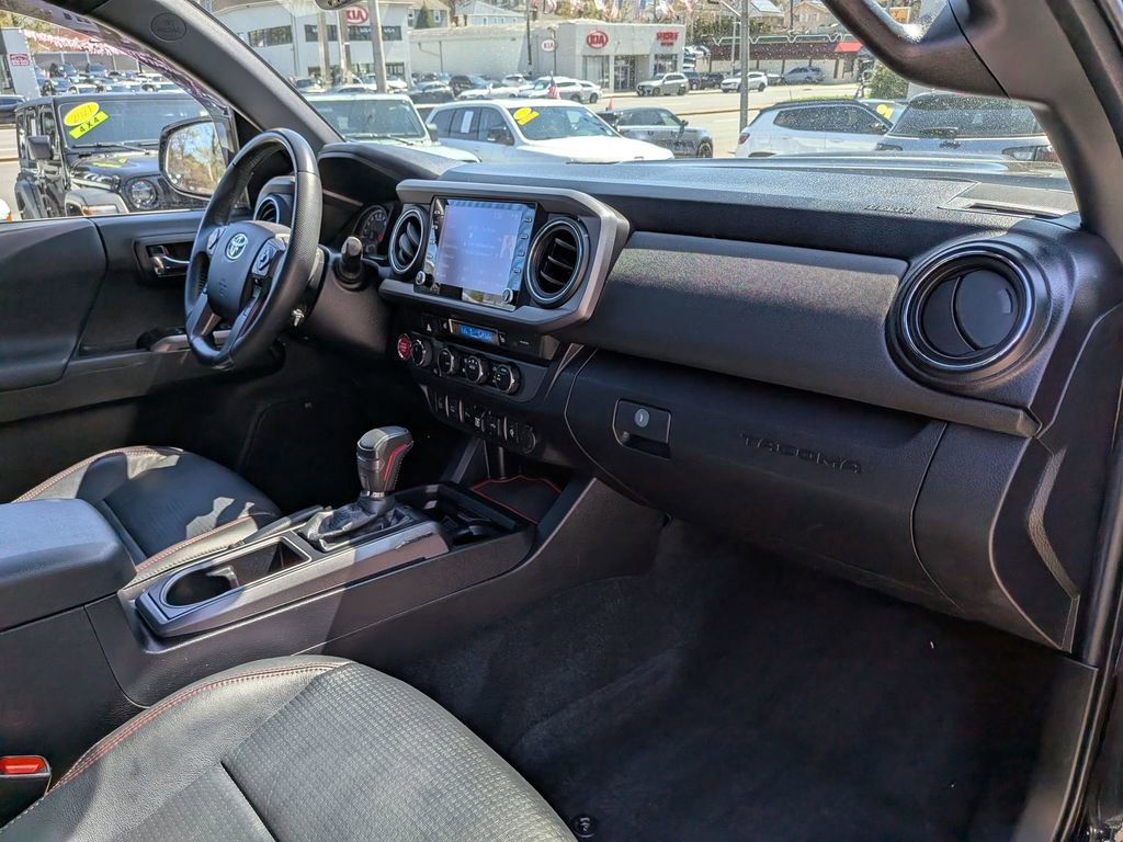 Used 2021 Toyota Tacoma TRD Pro AWD/4WD image 28