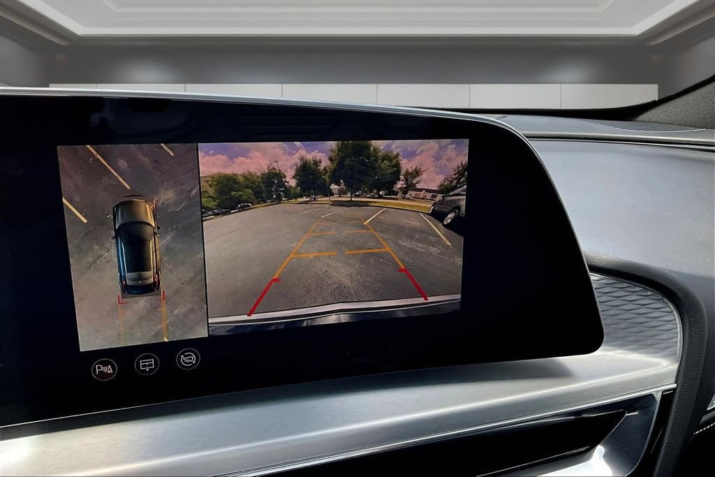 Certified 2024 Cadillac Lyriq Luxury AWD/4WD image 14