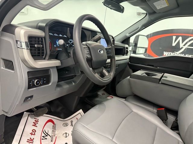 New 2026 Ford F250 XL w/ XL Chrome Package image 11
