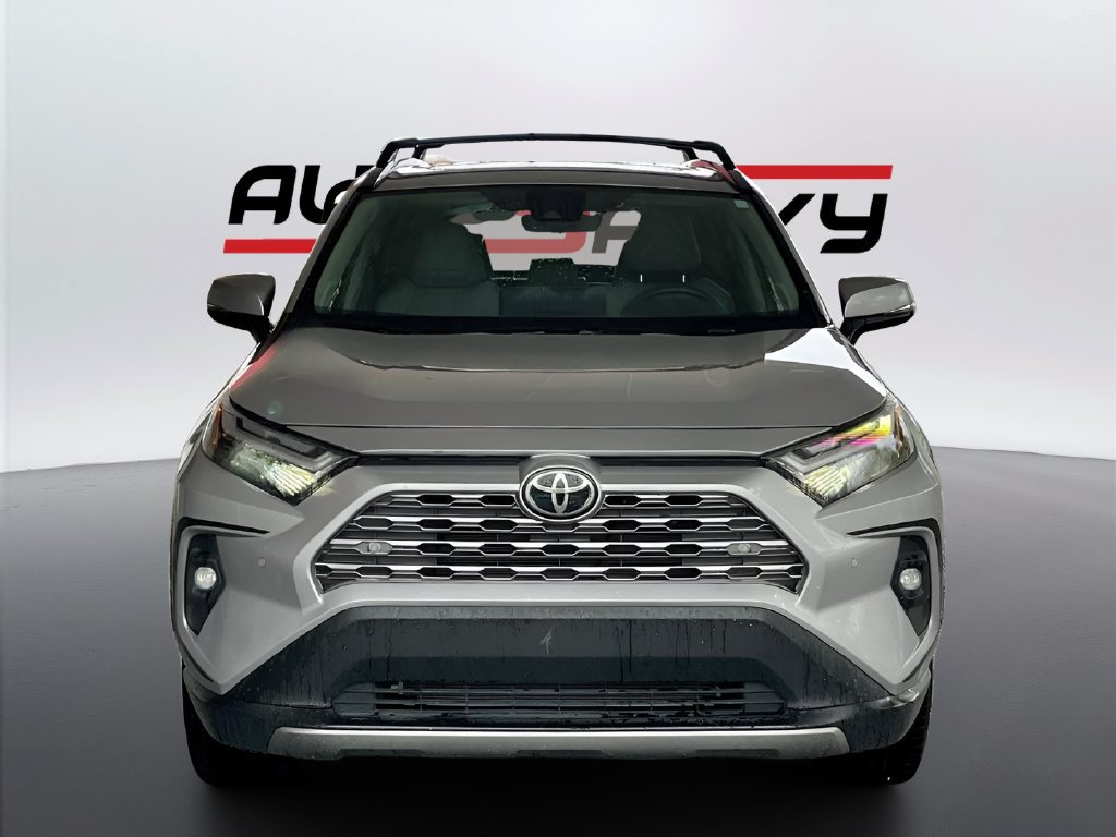 Used 2025 Toyota RAV4 Limited FWD image 2