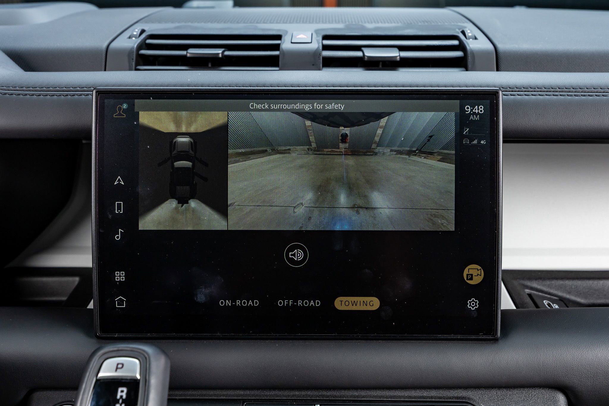 Used 2025 Land Rover Defender 110 X-Dynamic SE image 24