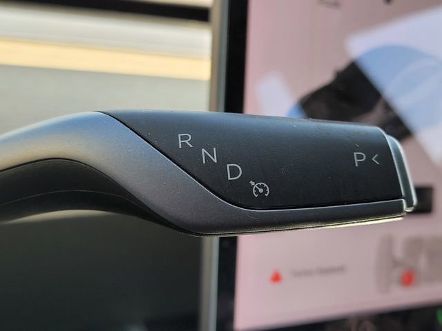 Used 2020 Tesla Model 3 Standard Range Plus image 26