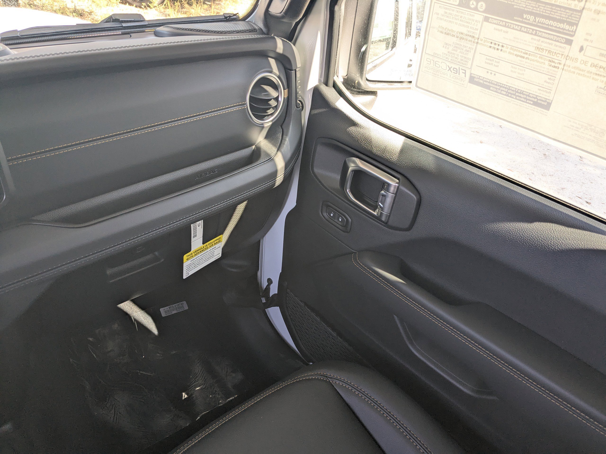 New 2026 Jeep Wrangler Unlimited Rubicon AWD/4WD image 16