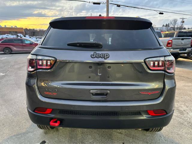 Used 2024 Jeep Compass Trailhawk image 7