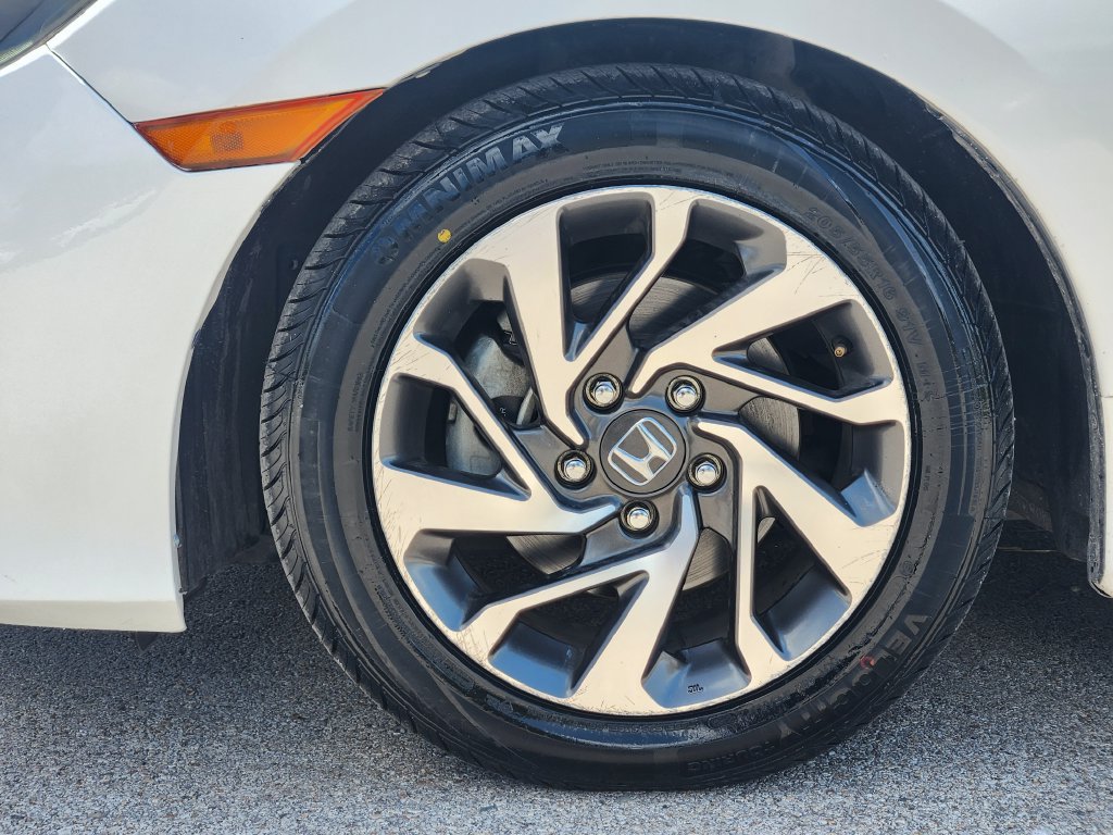 Used 2017 Honda Civic EX image 9