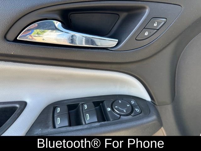 Used 2021 Chevrolet Equinox LS w/ LS Convenience Package FWD image 11