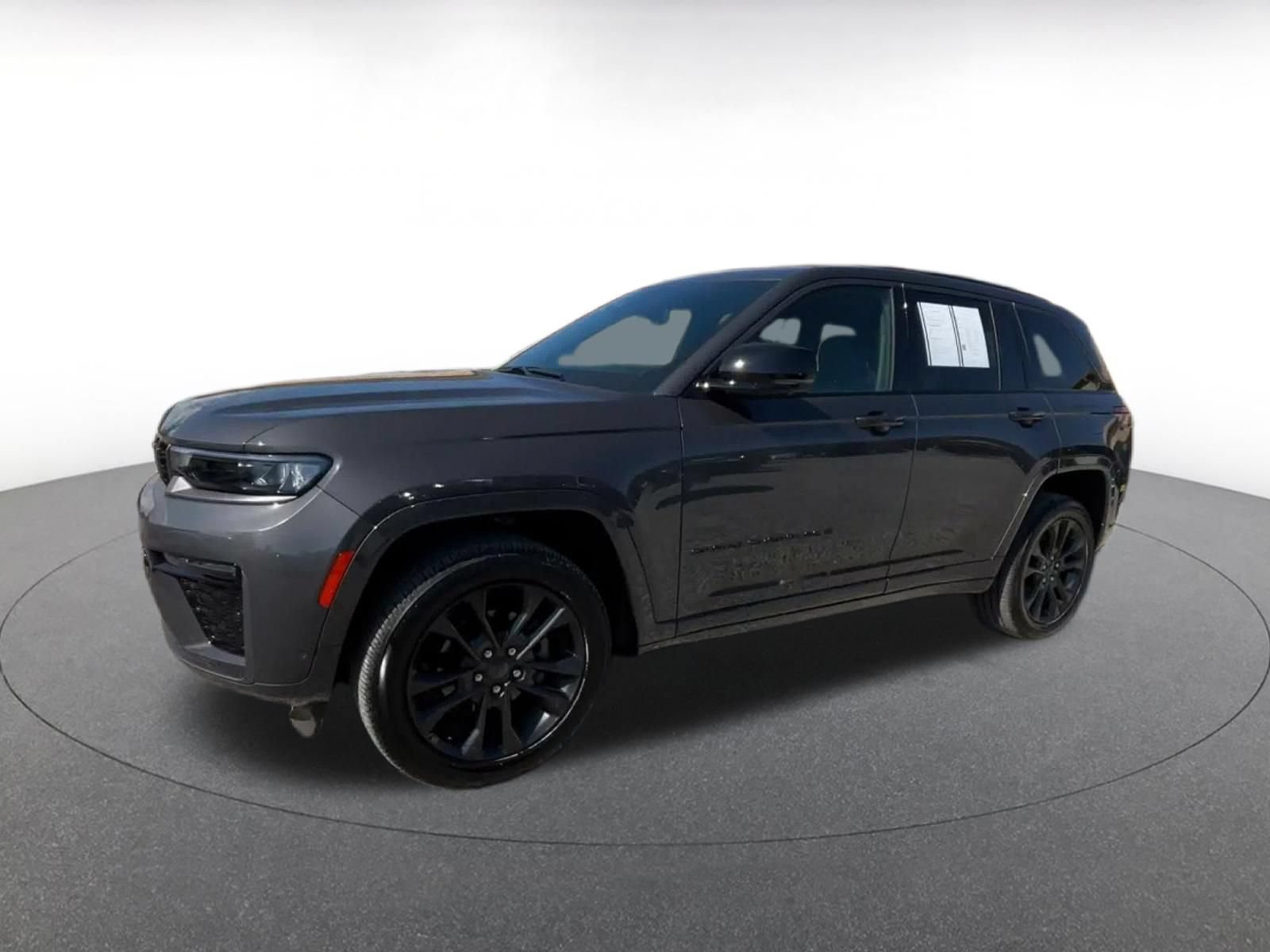Used 2026 Jeep Grand Cherokee Limited AWD/4WD image 7