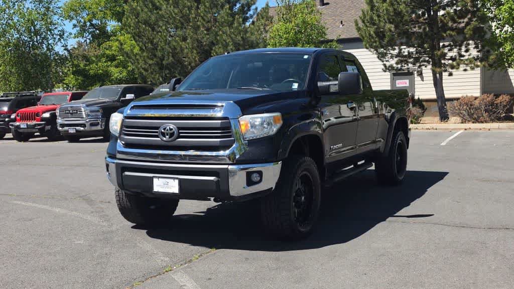 Used 2014 Toyota Tundra SR5 AWD/4WD image 4