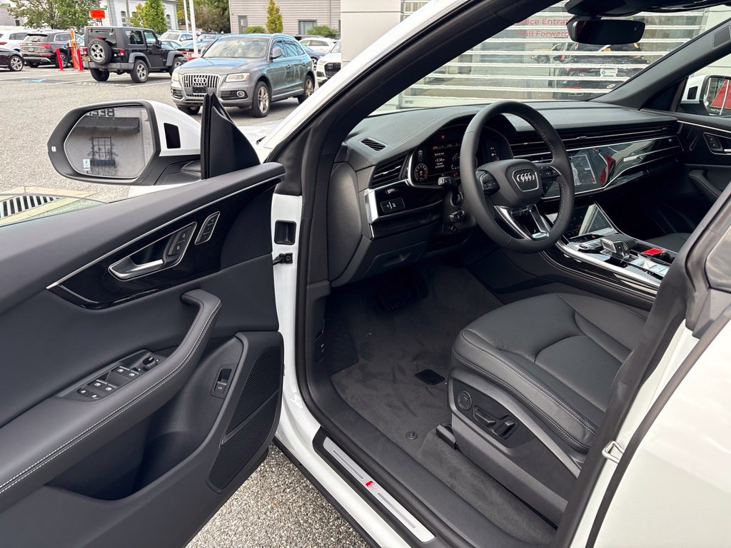 New 2027 Audi Q8 Premium Plus AWD/4WD image 10