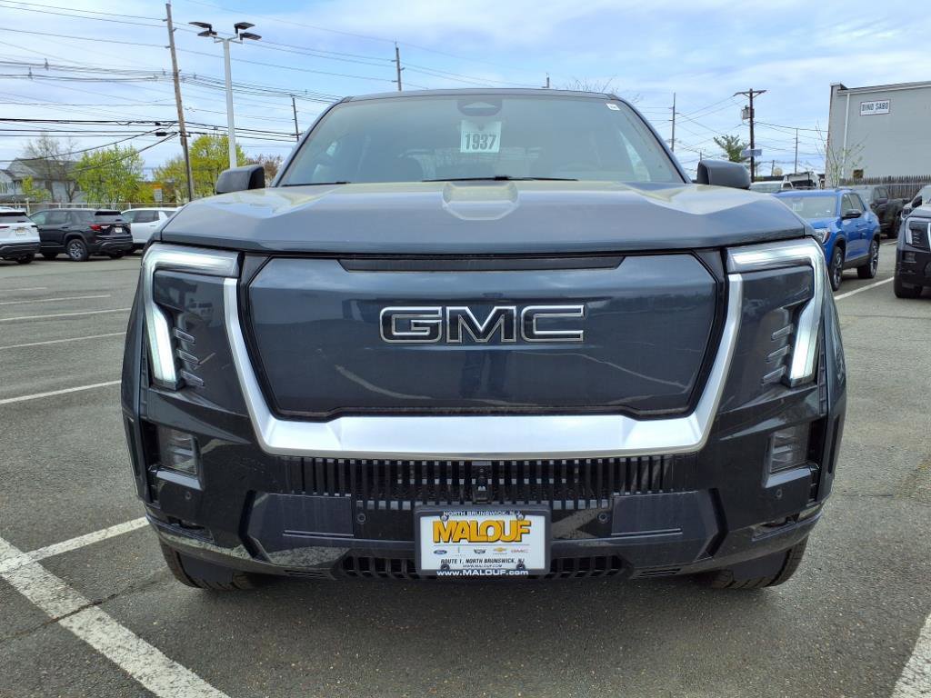 New 2025 GMC Sierra EV Denali image 2