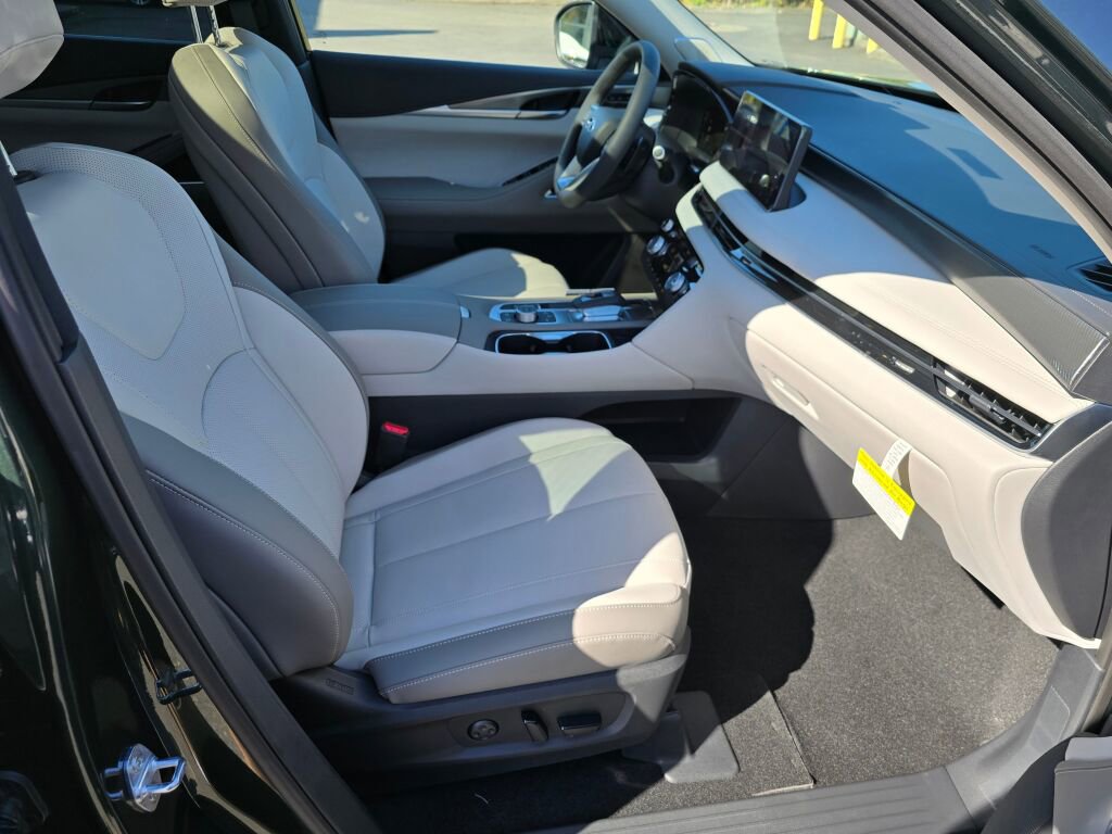 New 2026 INFINITI QX60 Luxe w/ Cargo Package image 10